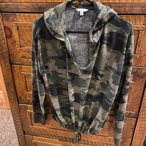 Lucky Brand camo drawstring hoodie